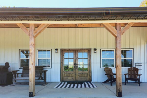 Columbia, TN New Construction Barndominium Front Porch